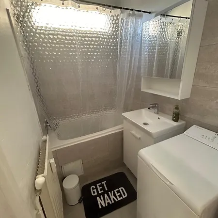 Apartmán Center Parking Clim Wifi Bathroom *